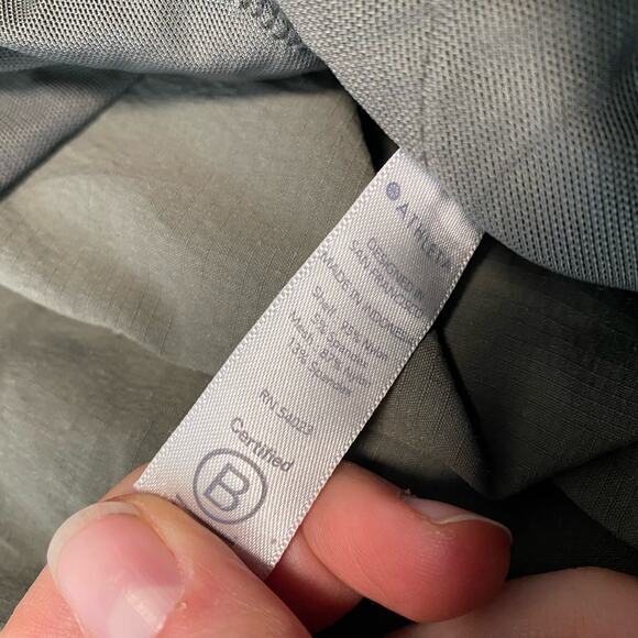 Athleta Women's Pants Trekkie North Jogger Green Size 12 Travel Causal Ripstop - Picture 4 of 8